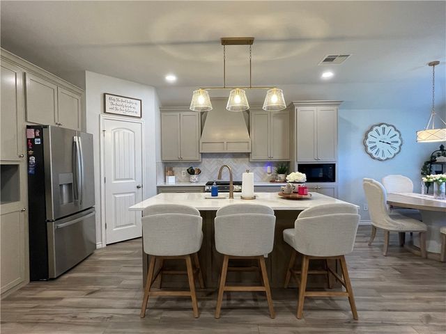 7906 Pruet Dr, Corpus Christi, TX 78414