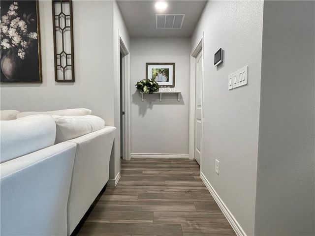 7906 Pruet Dr, Corpus Christi, TX 78414