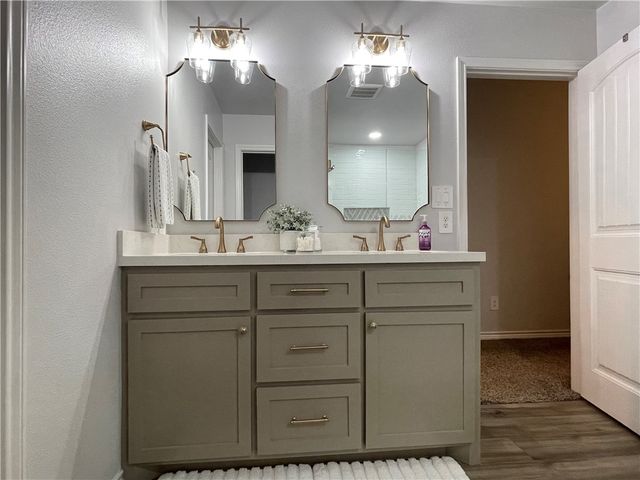 7906 Pruet Dr, Corpus Christi, TX 78414