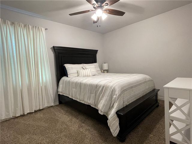 7906 Pruet Dr, Corpus Christi, TX 78414