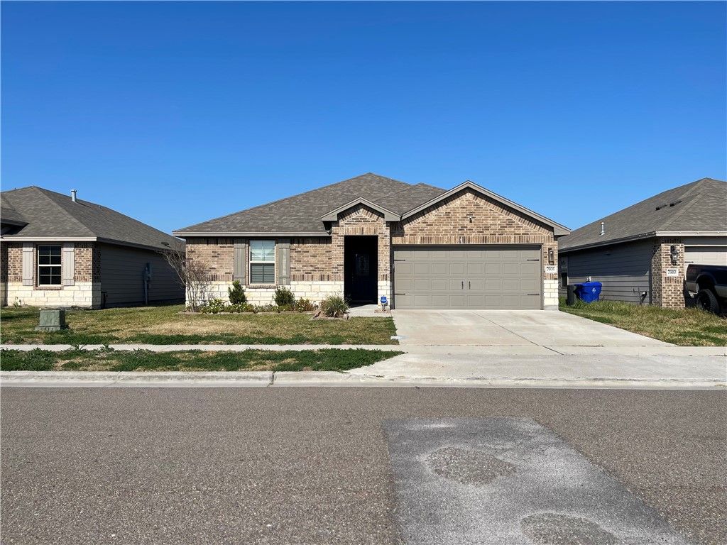 7906 Pruet Dr, Corpus Christi, TX 78414