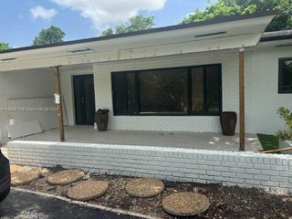 7211 NW 7th St 0, Plantation, FL 33317