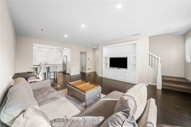 102 Playa Circle, Aliso Viejo, CA 92656