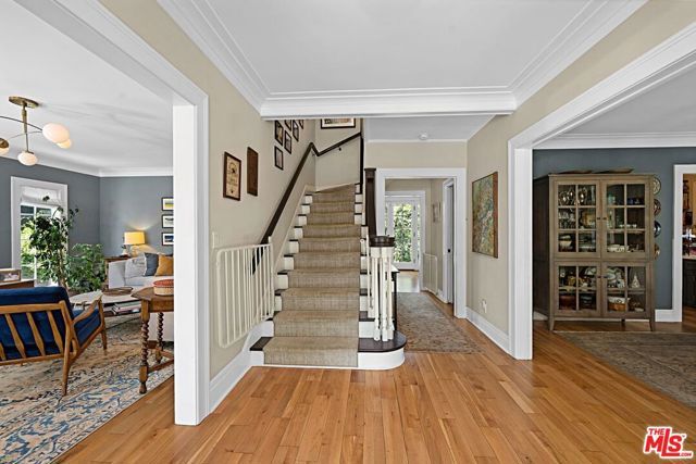 379 N Ridgewood Place, Los Angeles, CA 90004