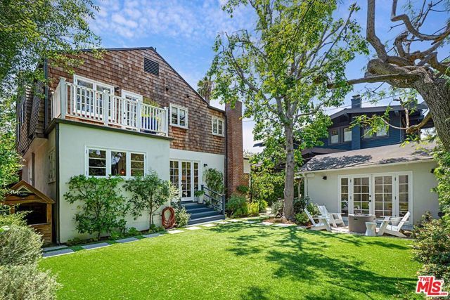 379 N Ridgewood Place, Los Angeles, CA 90004