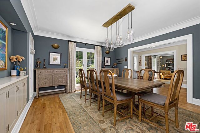379 N Ridgewood Place, Los Angeles, CA 90004