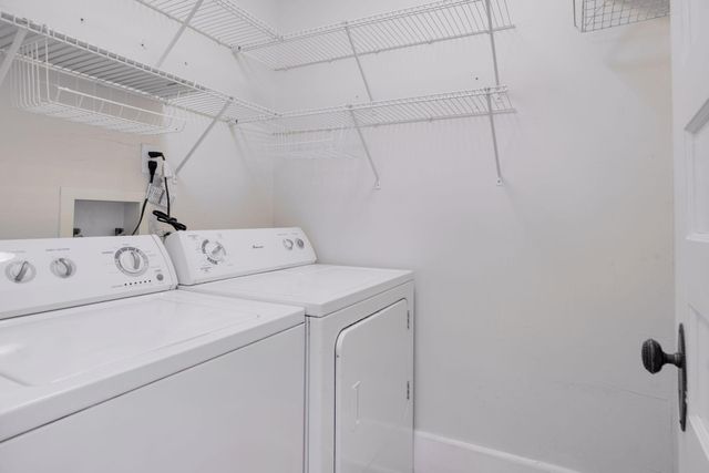 939 Linwood Avenue, Saint Paul, MN 55105