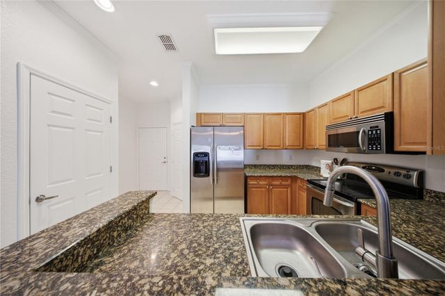2484 LANCIEN COURT 1, Orlando, FL 32826
