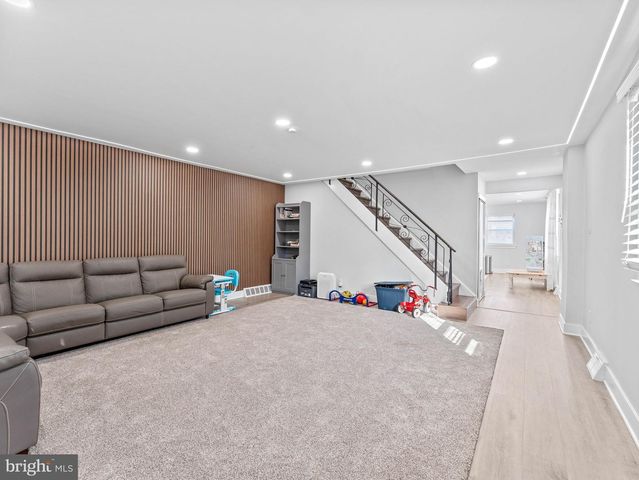 1152 MOREFIELD RD, Philadelphia, PA 19115