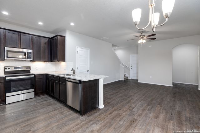 367-369 Emma Dr., New Braunfels, TX 78130