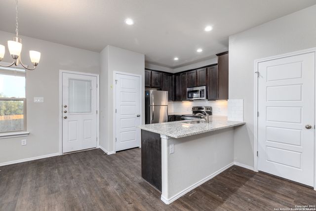 367-369 Emma Dr., New Braunfels, TX 78130
