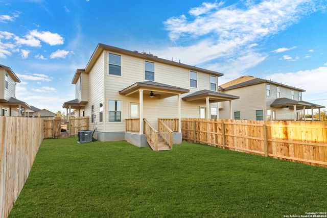 367-369 Emma Dr., New Braunfels, TX 78130
