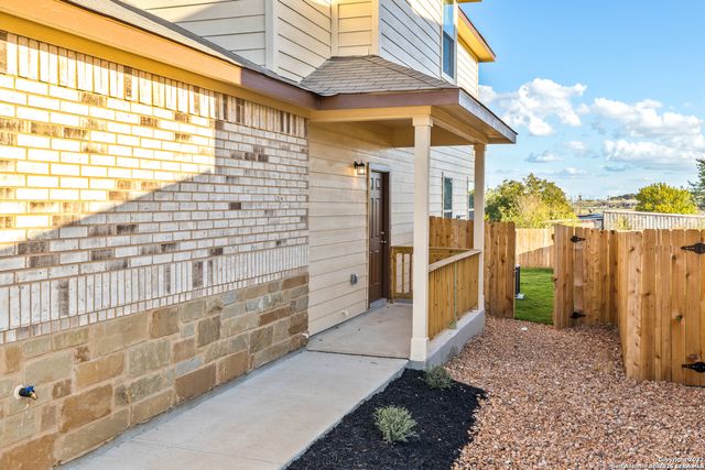 367-369 Emma Dr., New Braunfels, TX 78130