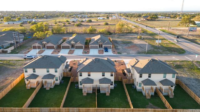 367-369 Emma Dr., New Braunfels, TX 78130