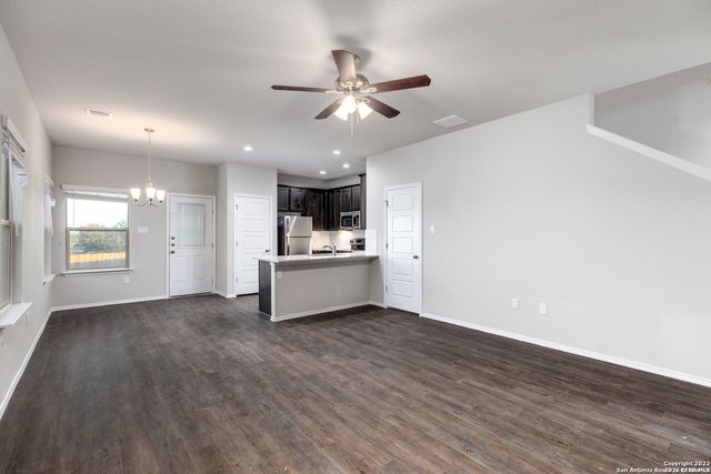 367-369 Emma Dr., New Braunfels, TX 78130