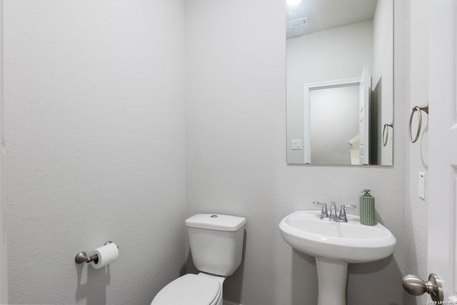 367-369 Emma Dr., New Braunfels, TX 78130
