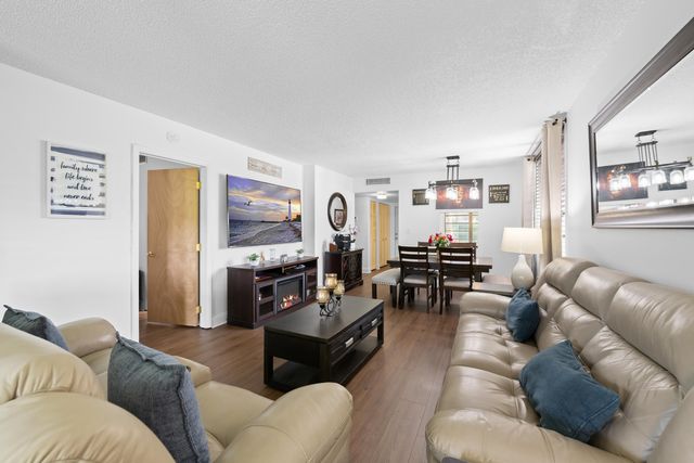 6300 NW 62ND Street 101, Tamarac, FL 33319