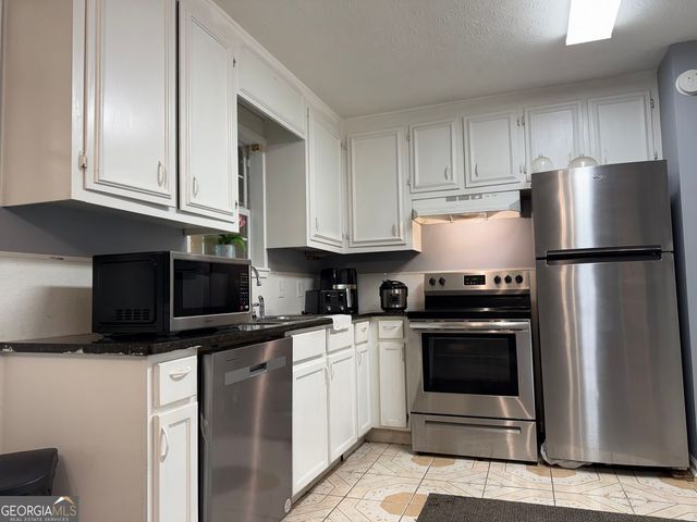 1112 Windgate Circle NW, Conyers, GA 30012