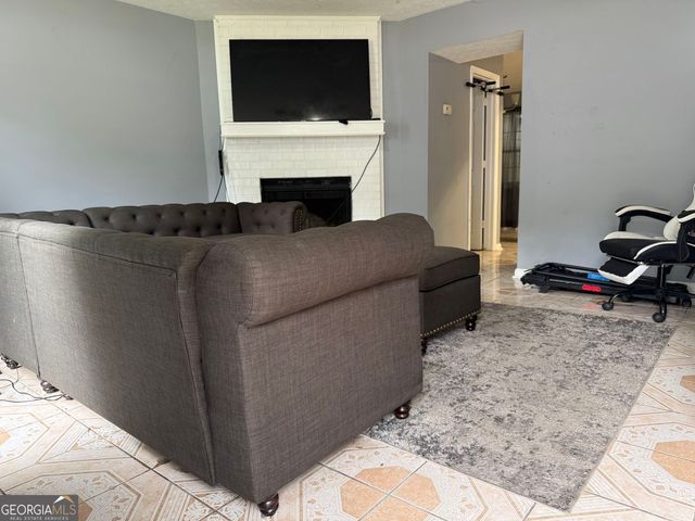 1112 Windgate Circle NW, Conyers, GA 30012