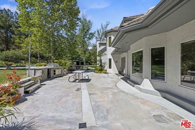 26954 Whitehorse Place, Canyon Country (santa Clarita), CA 91387