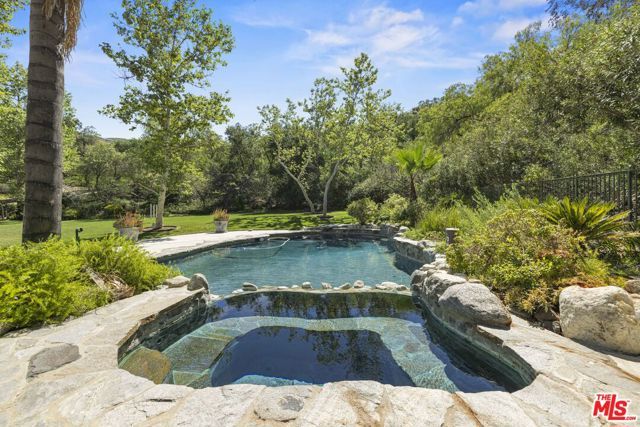 26954 Whitehorse Place, Canyon Country (santa Clarita), CA 91387