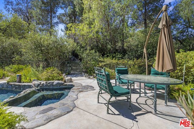 26954 Whitehorse Place, Canyon Country (santa Clarita), CA 91387