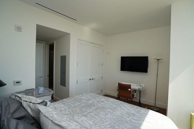 1 Dalton St 5103, Boston, MA 02199