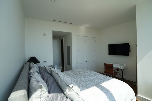 1 Dalton St 5103, Boston, MA 02199