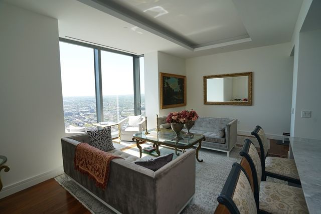1 Dalton St 5103, Boston, MA 02199