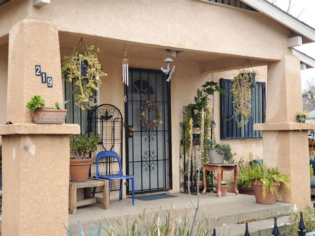 219 I St, Modesto, CA 95351