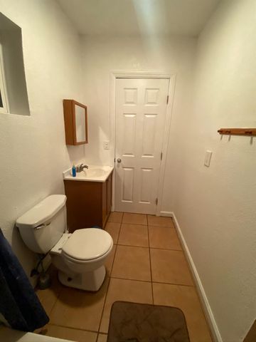 219 I St, Modesto, CA 95351