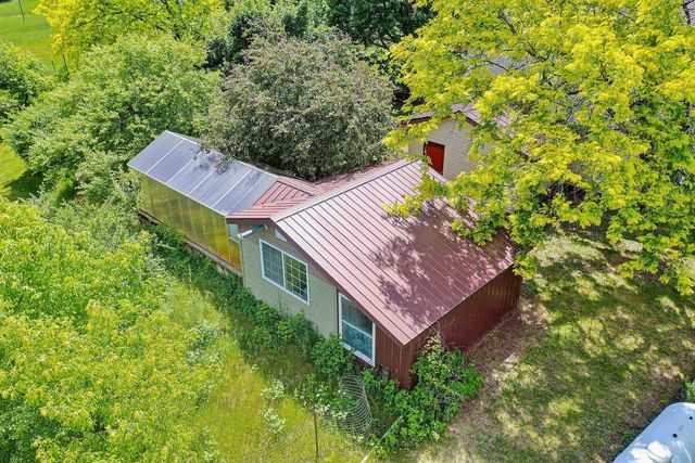 300 WATER STREET, Ogdensburg, WI 54962