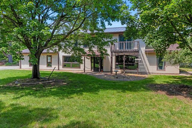 300 WATER STREET, Ogdensburg, WI 54962