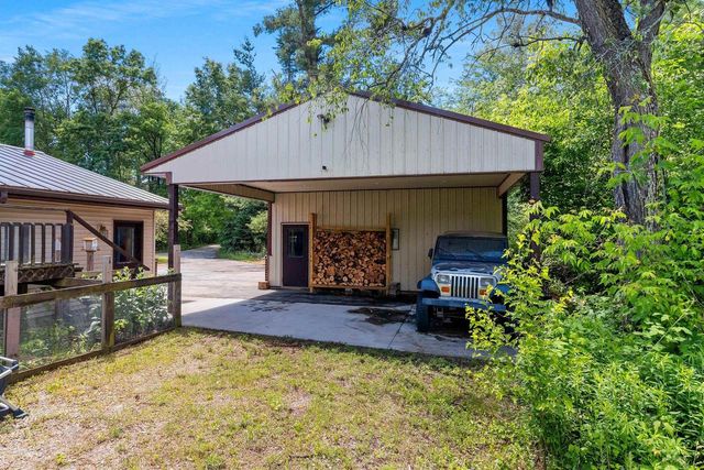 300 WATER STREET, Ogdensburg, WI 54962