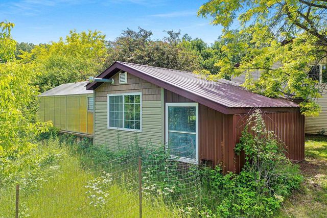 300 WATER STREET, Ogdensburg, WI 54962