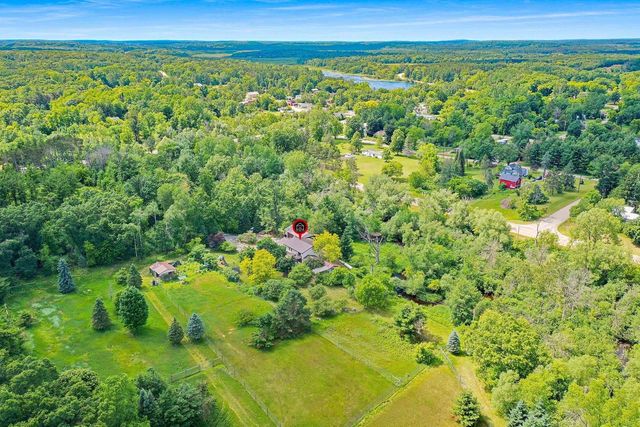 300 WATER STREET, Ogdensburg, WI 54962