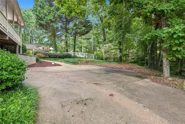 421 Eagle Ridge Trail, Canton, GA 30114