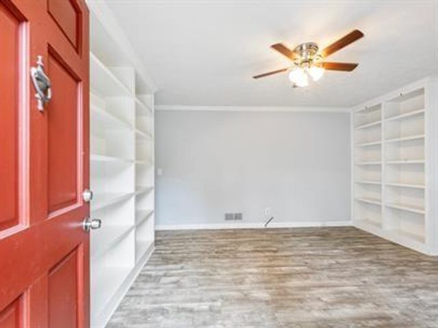 2319 Rolling Acres SW Court, Conyers, GA 30094