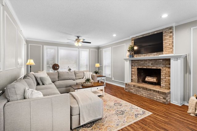 410 Simmons Road, Double Oak, TX 75077