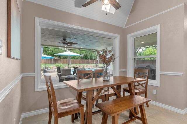 410 Simmons Road, Double Oak, TX 75077