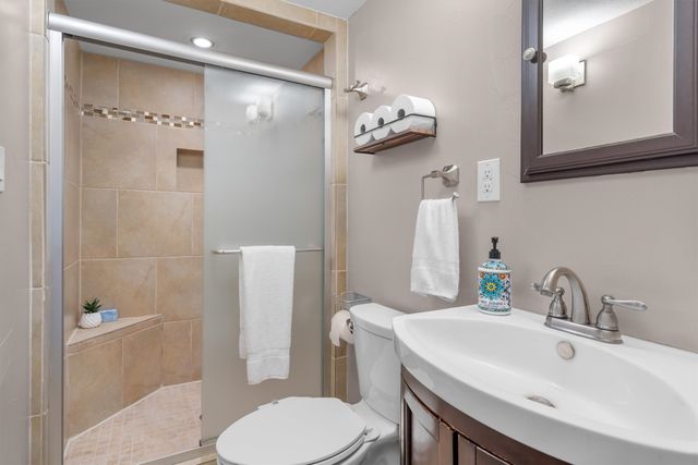 410 Simmons Road, Double Oak, TX 75077