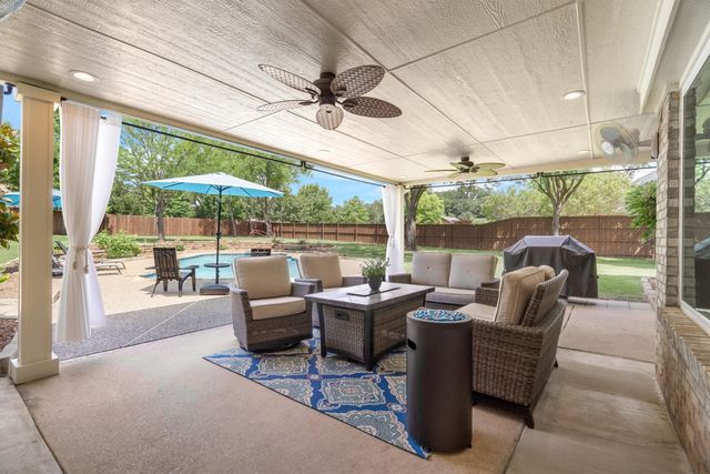 410 Simmons Road, Double Oak, TX 75077