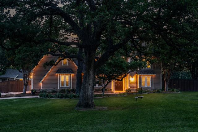 410 Simmons Road, Double Oak, TX 75077