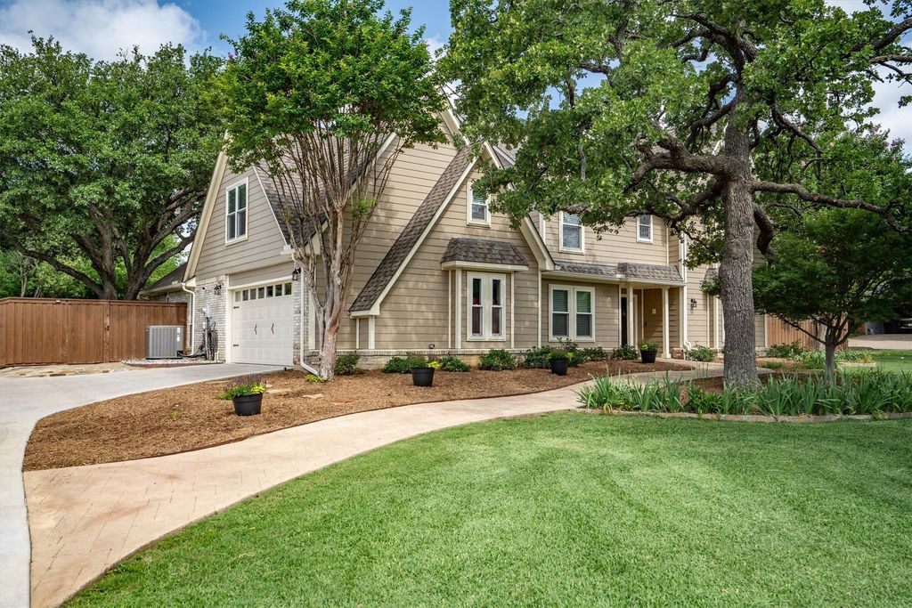 410 Simmons Road, Double Oak, TX 75077
