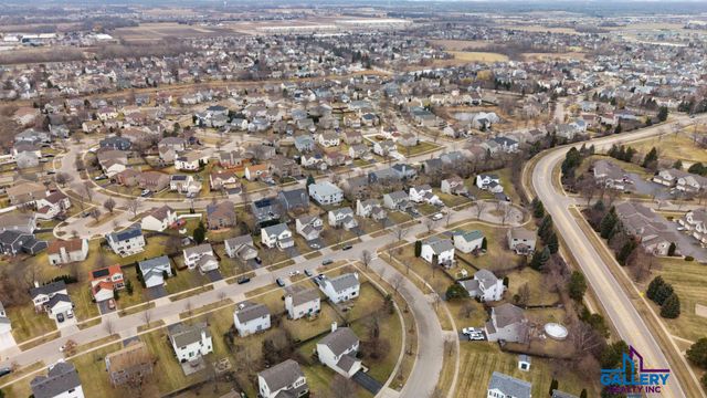 3125 Shenandoah Drive, Carpentersville, IL 60110