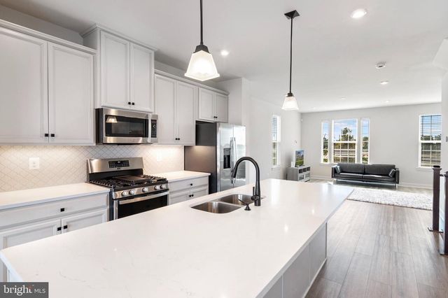 19410 PAIUTE TER, Leesburg, VA 20175