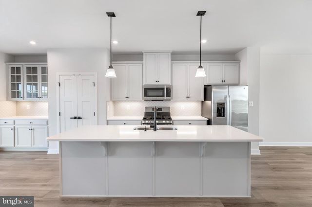 19410 PAIUTE TER, Leesburg, VA 20175