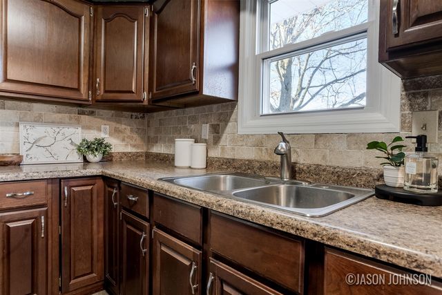 6835 Kay Boer Drive, Jenison, MI 49428