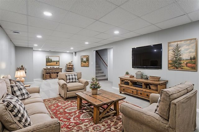 6835 Kay Boer Drive, Jenison, MI 49428