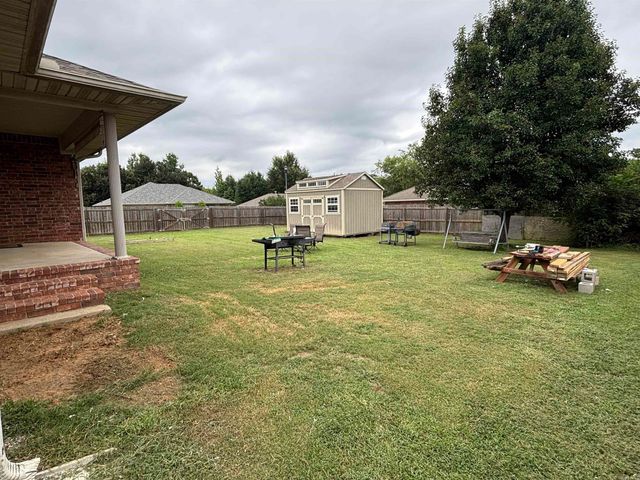 14 Windsor Park Drive, Ward, AR 72176